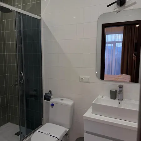 старий дуб Hotel