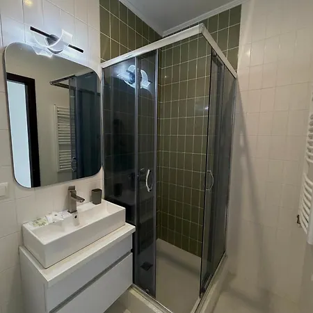 старий дуб Hotel