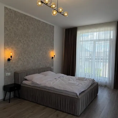 Hotel старий дуб *
