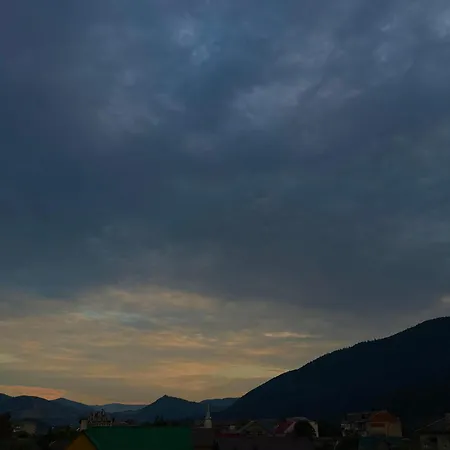 старий дуб * Mizhhirya (Transcarpathia)